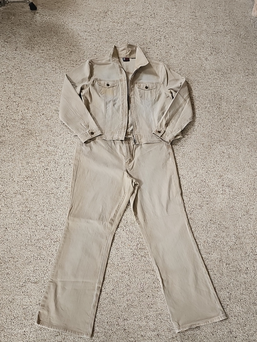 NY Jeans Beige Women's Two-Piece Denim Jacket & Pants Set